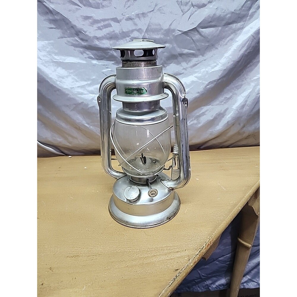 Original Hurricane MOON Light Lamp Antique Collectible Kerosene  Lantern